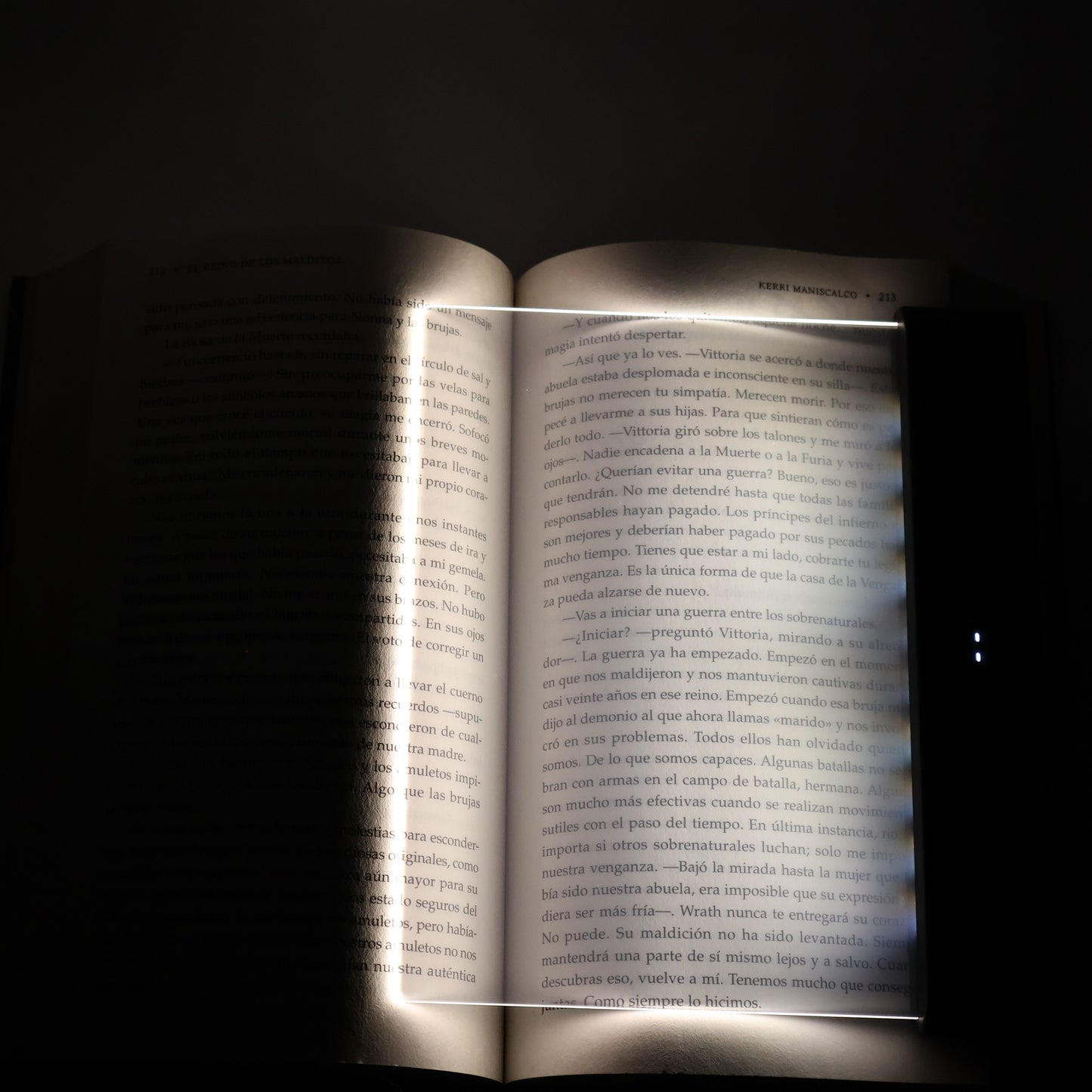 Lampara LED de lectura noctura